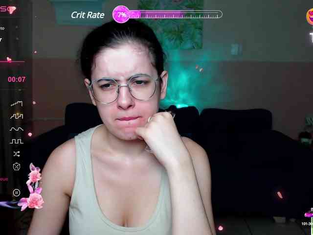 AminaBeatris13 webcam