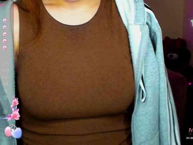 AminaBeatris13 webcam