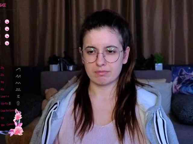 AminaBeatris13 webcam