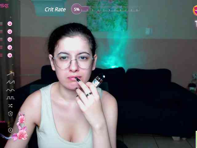AminaBeatris13 webcam
