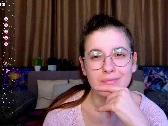 AminaBeatris13 webcam