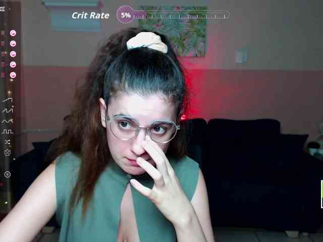 AminaBeatris13 webcam