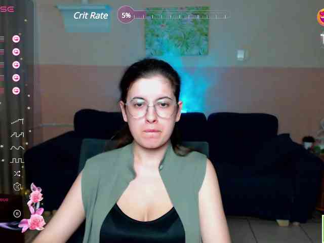 AminaBeatris13 webcam