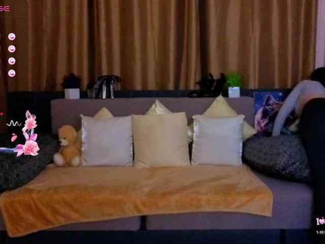 AminaBeatris13 webcam