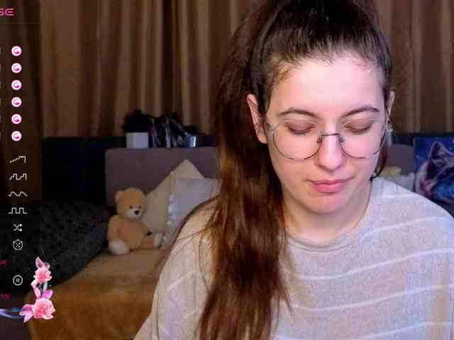 AminaBeatris13 webcam