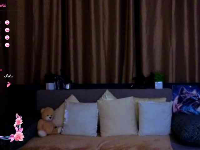 AminaBeatris13 webcam