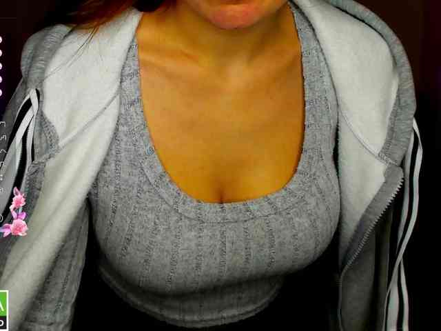 AminaBeatris13 webcam