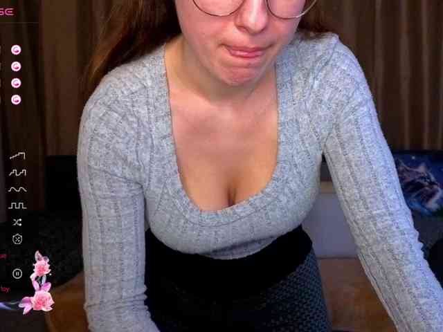 AminaBeatris13 webcam