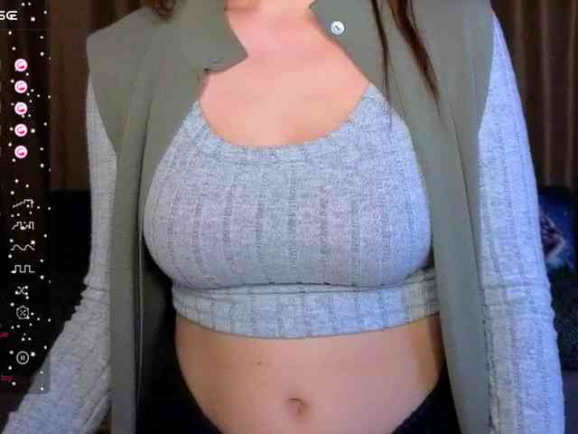 AminaBeatris13 webcam