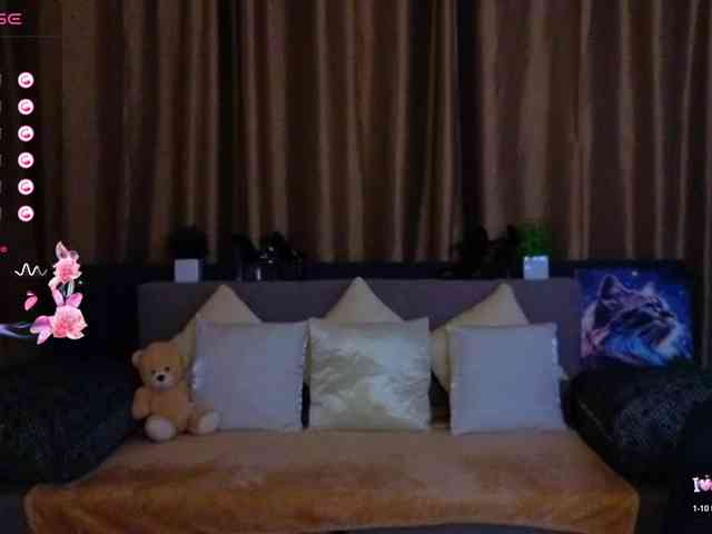 AminaBeatris13 webcam