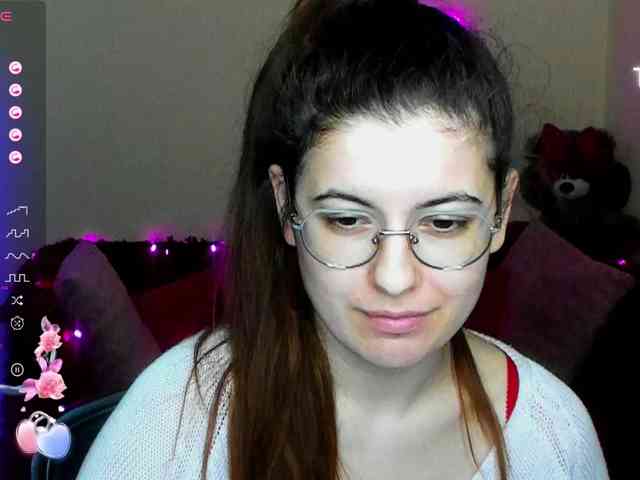 AminaBeatris13 webcam