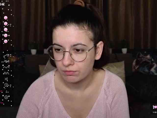 AminaBeatris13 webcam