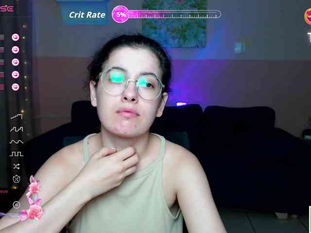 AminaBeatris13 webcam