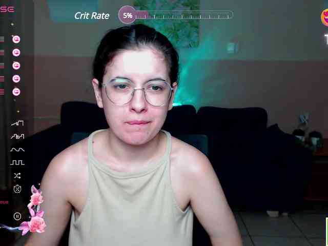 AminaBeatris13 webcam