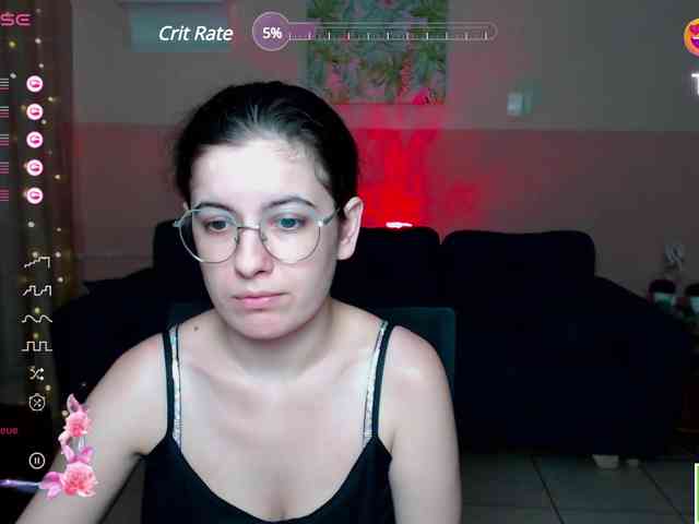 AminaBeatris13 webcam