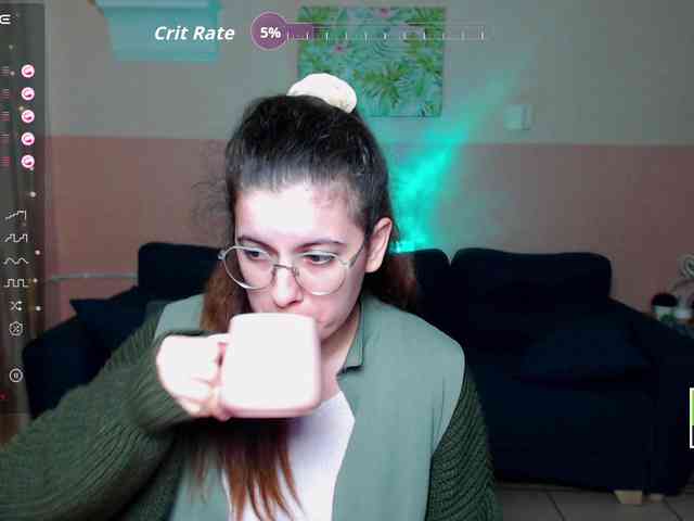 AminaBeatris13 webcam