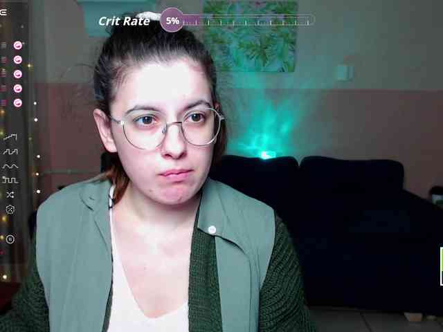 AminaBeatris13 webcam