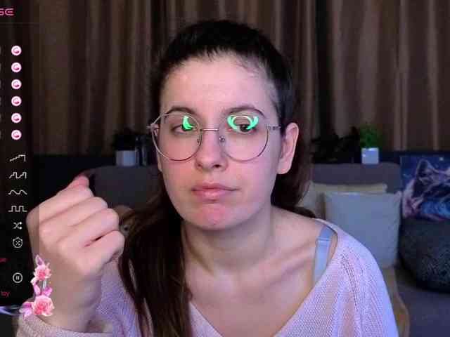 AminaBeatris13 webcam