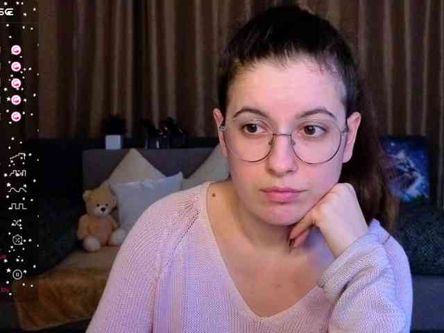 AminaBeatris13 webcam