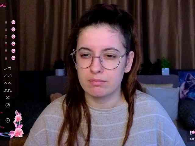 AminaBeatris13 webcam