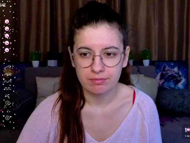 AminaBeatris13 webcam