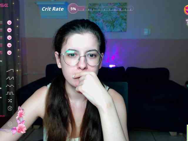 AminaBeatris13 webcam