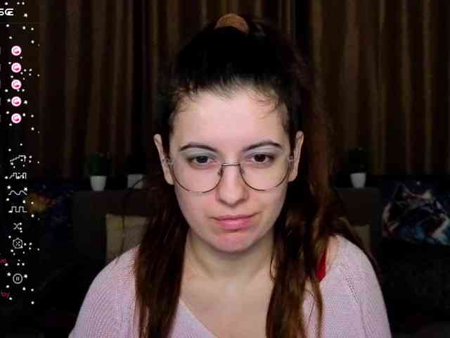 AminaBeatris13 webcam