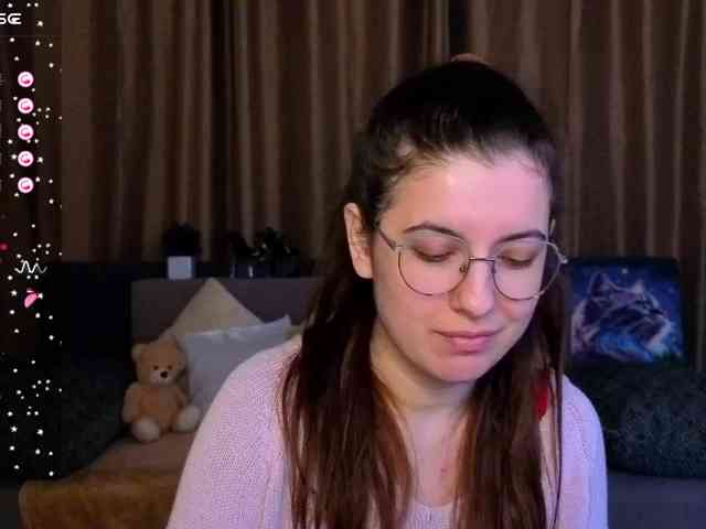 AminaBeatris13 webcam