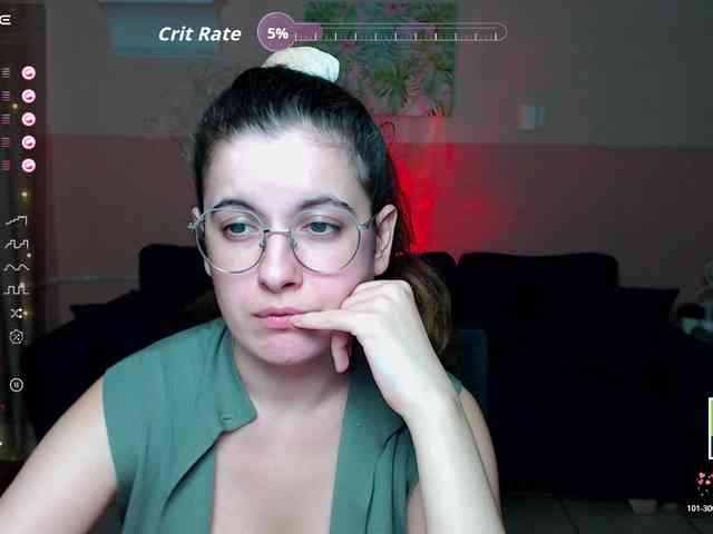 AminaBeatris13 webcam