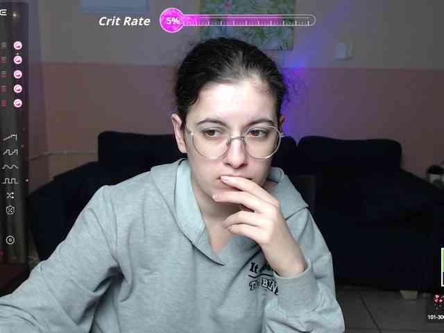 AminaBeatris13 webcam