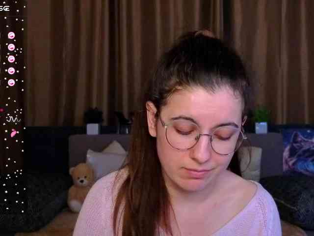 AminaBeatris13 webcam