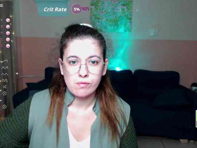 AminaBeatris13 webcam