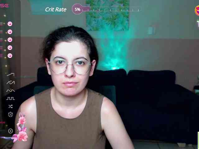 AminaBeatris13 webcam