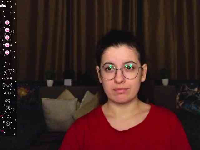 AminaBeatris13 webcam