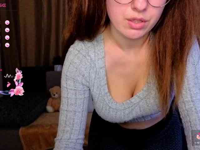 AminaBeatris13 webcam