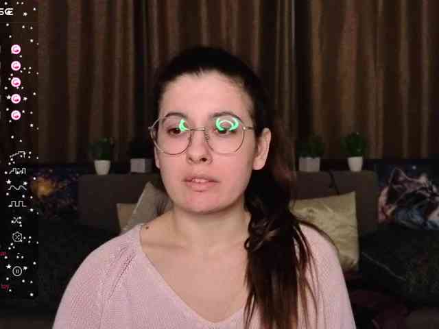 AminaBeatris13 webcam