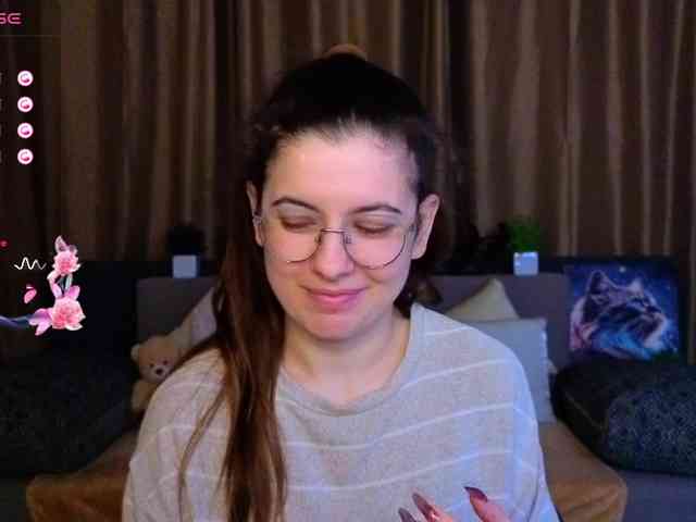 AminaBeatris13 webcam