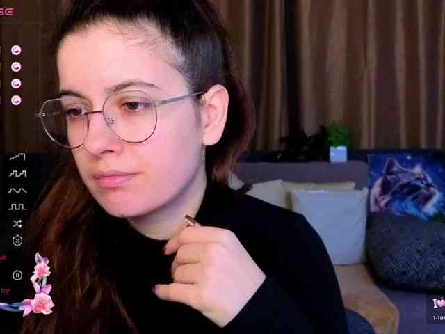 AminaBeatris13 webcam