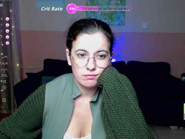 AminaBeatris13 webcam