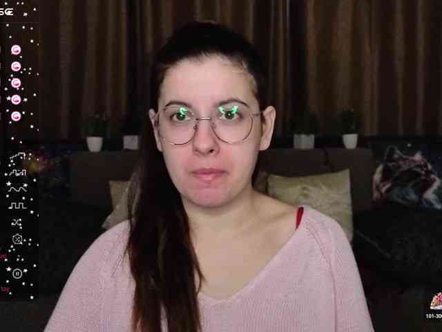 AminaBeatris13 webcam