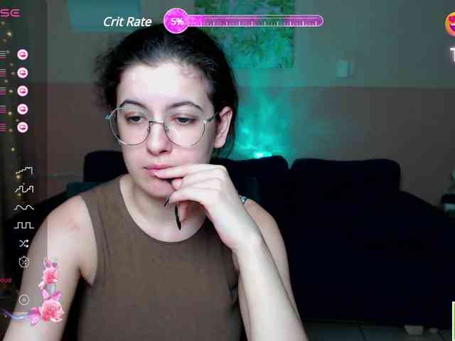 AminaBeatris13 webcam