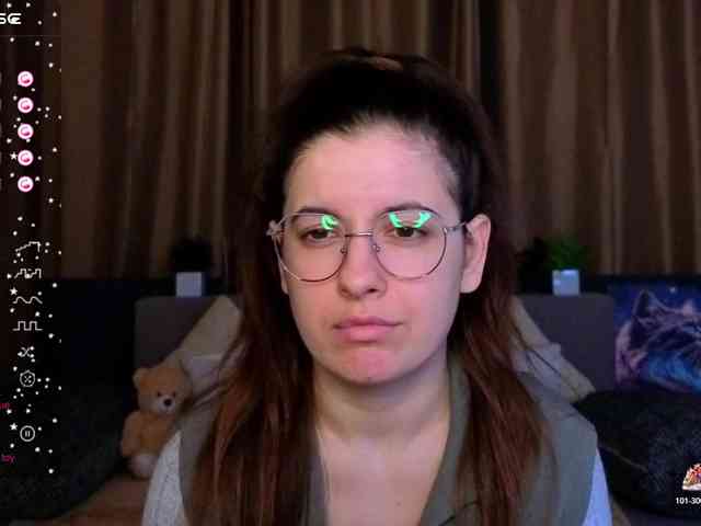 AminaBeatris13 webcam