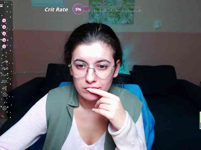 AminaBeatris13 webcam