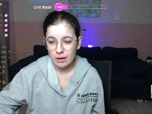 AminaBeatris13 webcam