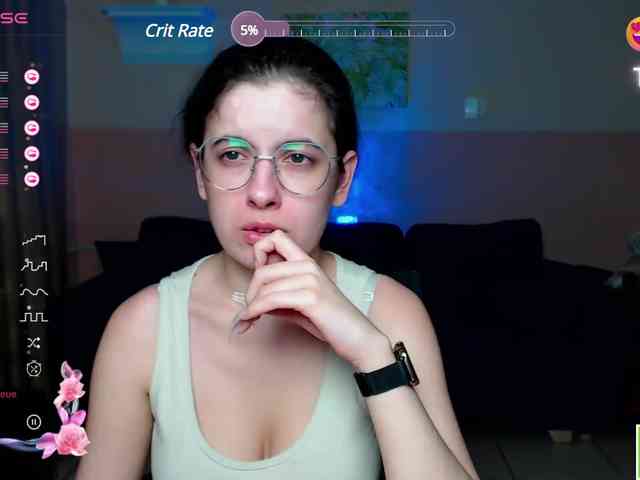 AminaBeatris13 webcam