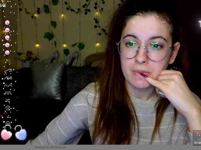 AminaBeatris13 webcam