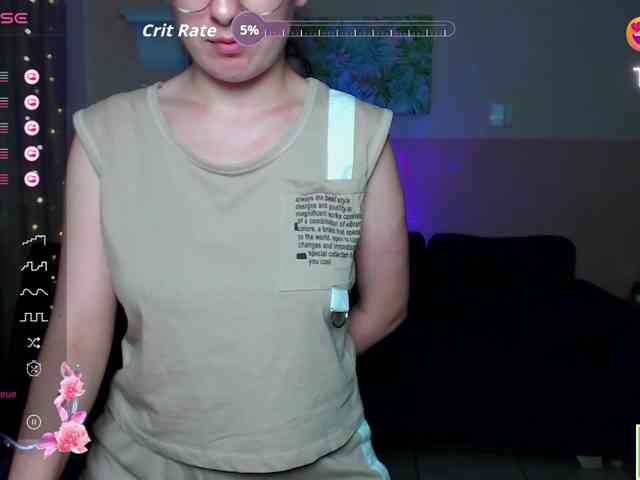 AminaBeatris13 webcam