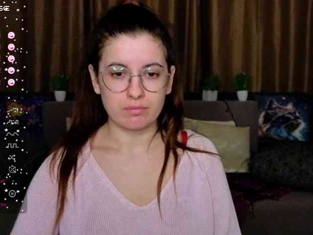 AminaBeatris13 webcam