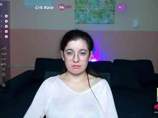 AminaBeatris13 webcam