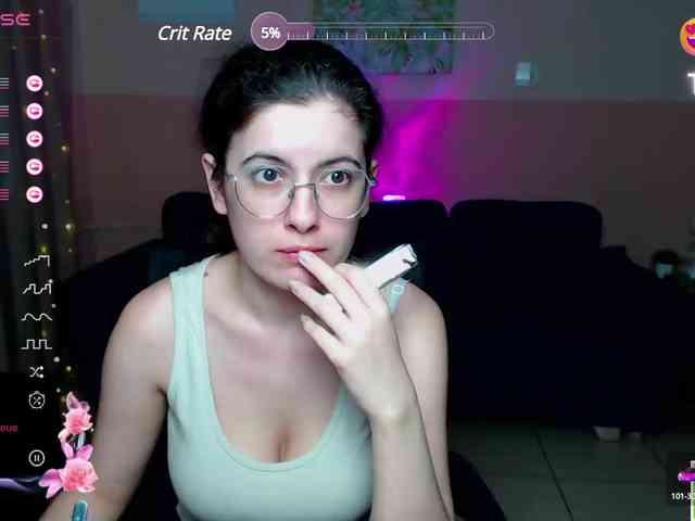 AminaBeatris13 webcam